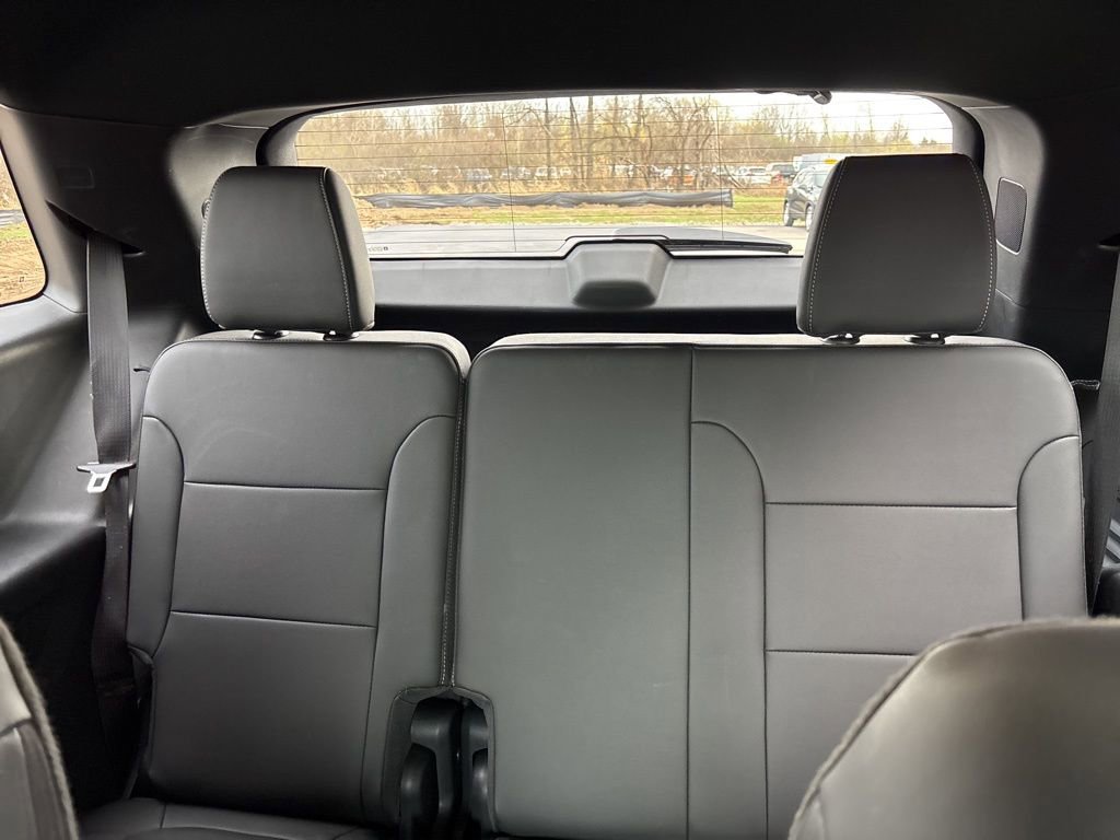 Used 2023 Chevrolet Traverse LT AWD/4WD image 37