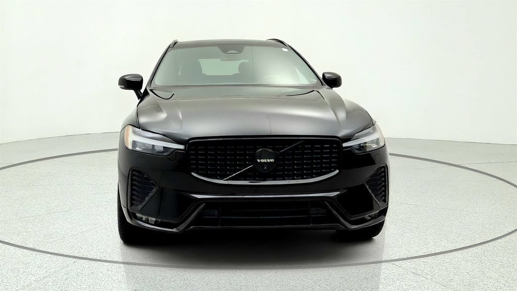 Used 2025 Volvo XC60 B5 Ultra w/ Protection Package Premier AWD/4WD image 2
