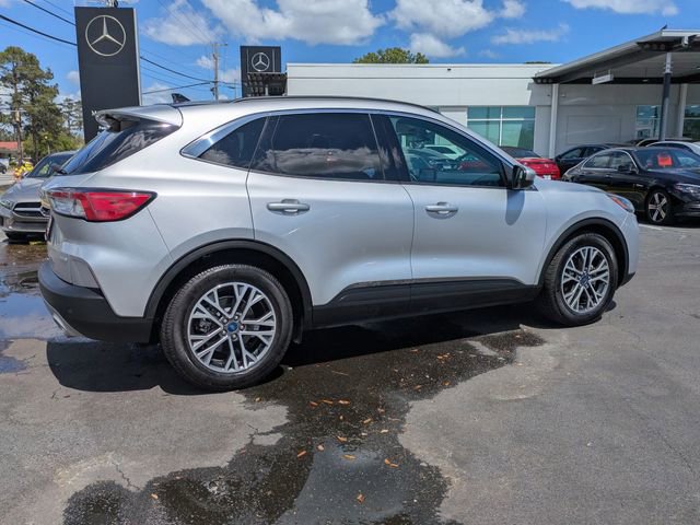 Used 2020 Ford Escape SEL image 4