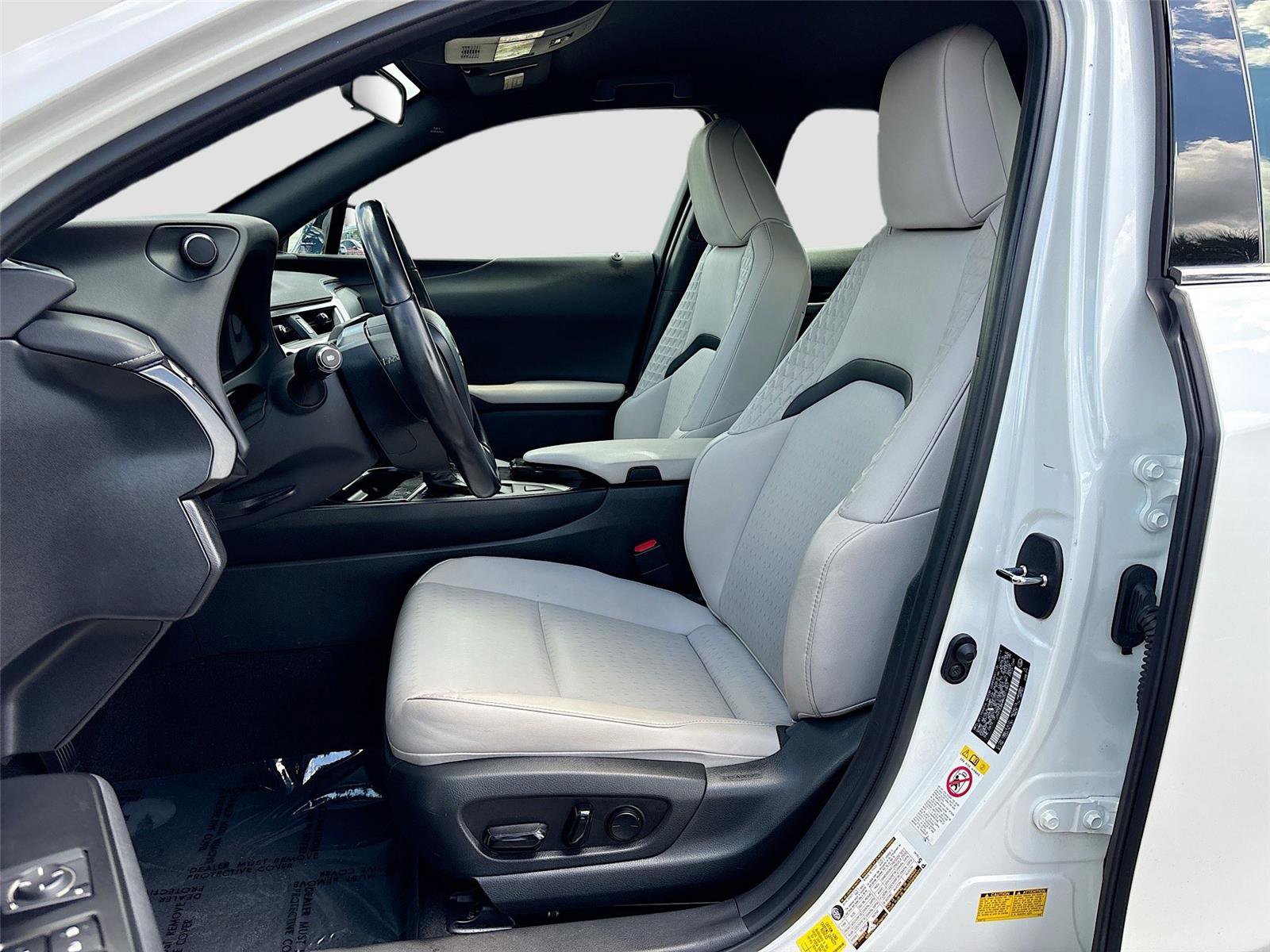 Used 2019 Lexus UX 200 w/ Accessory Package 2 image 19