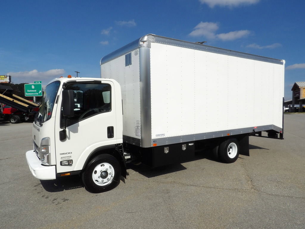 Used 2024 Chevrolet Low Cab Forward image 3