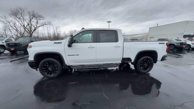 Used 2025 Chevrolet Silverado 2500 LT w/ Trail Boss Package image 5