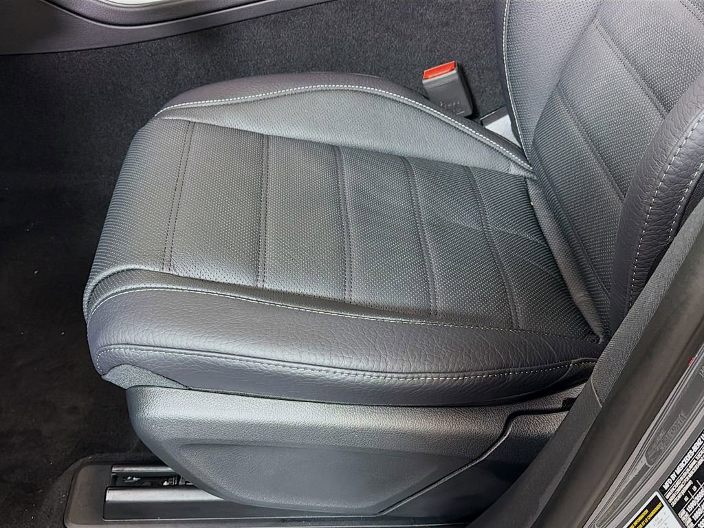 Used 2026 Mercedes-Benz GLS 450 4MATIC image 23