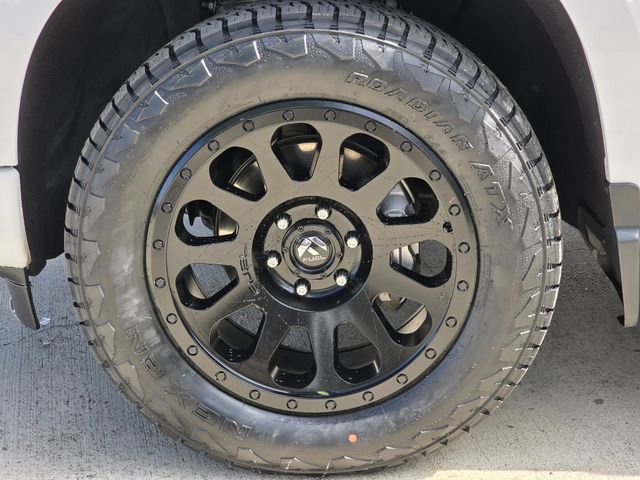 Used 2023 Chevrolet Silverado 1500 RST w/ Z71 Off-Road Package image 9