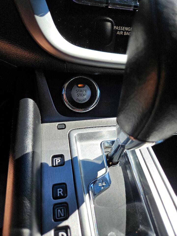 Used 2019 Nissan Murano S image 23