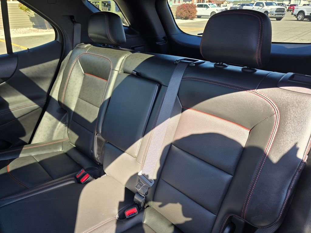 Used 2023 Chevrolet Equinox RS w/ RS Leather Package AWD/4WD image 17