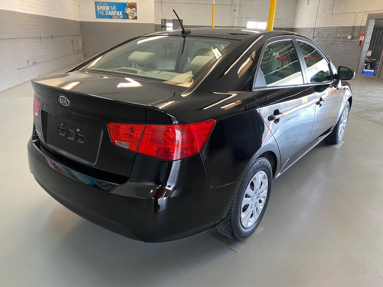 Used 2012 Kia Forte LX image 7