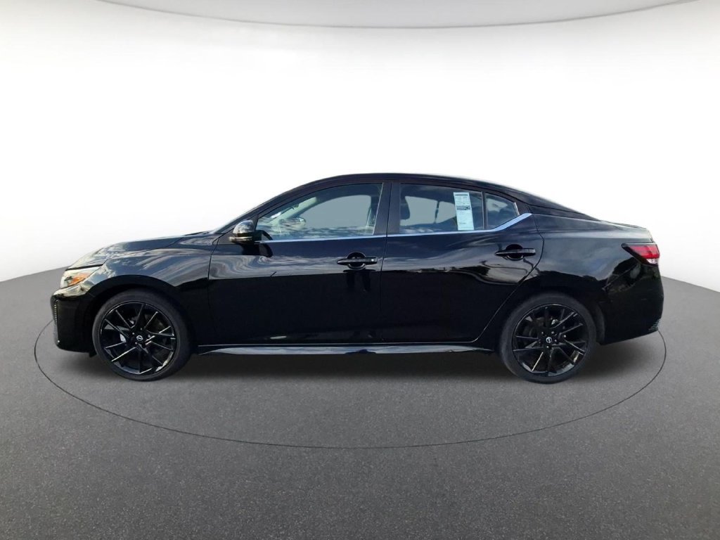 Used 2025 Nissan Sentra SR w/ Midnight Edition FWD image 8