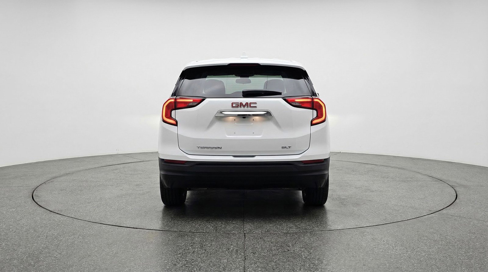 Used 2024 GMC Terrain SLT image 7