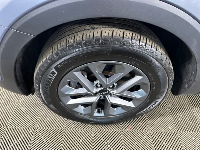 Used 2023 Kia Telluride LX image 10