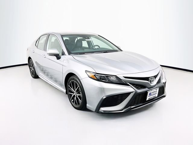 Used 2023 Toyota Camry SE w/ Protection Package (Q2) (TMS) image 1