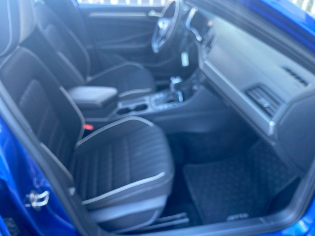 Used 2024 Volkswagen Jetta Sport FWD image 22