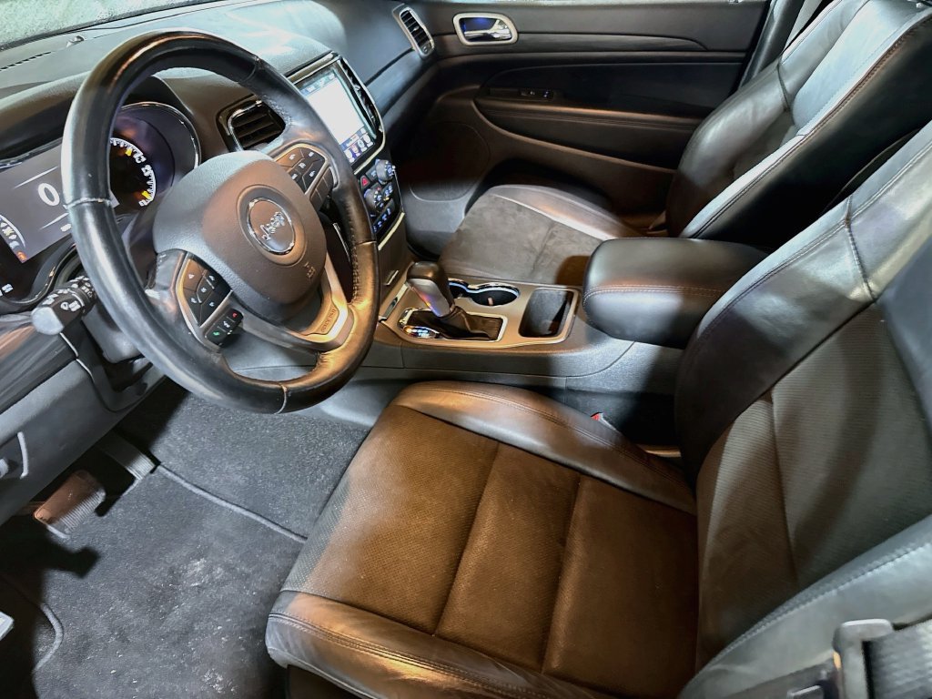 Used 2021 Jeep Grand Cherokee Laredo X RWD image 25