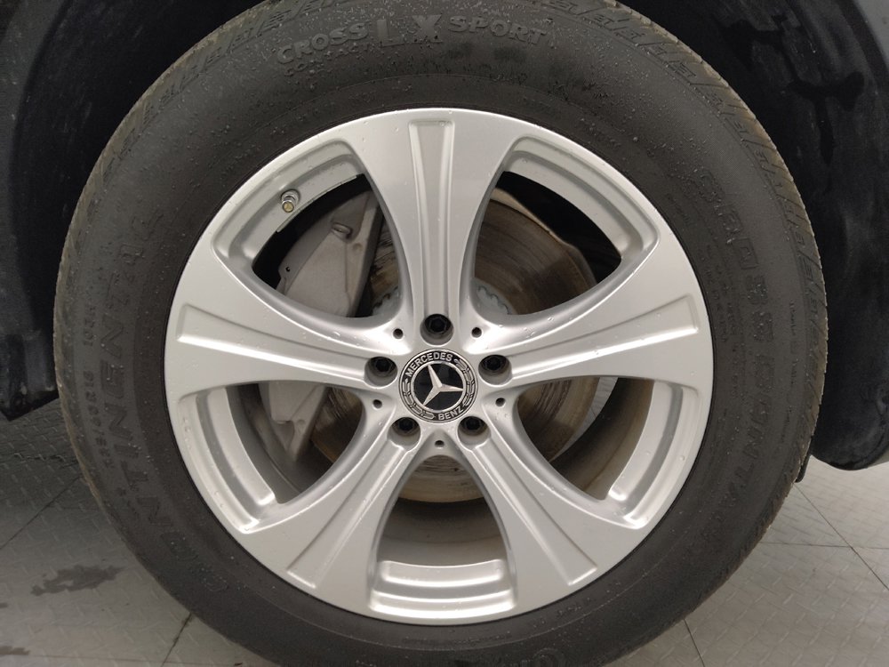 Used 2017 Mercedes-Benz GLC 300 w/ Premium 1 Package image 31