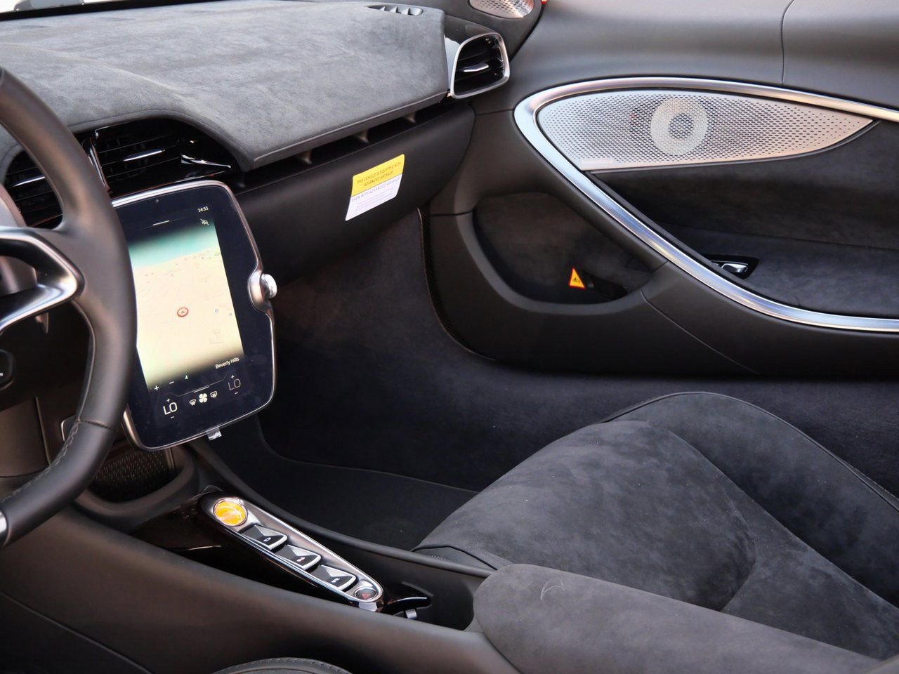 New 2025 McLaren Artura Spider image 23