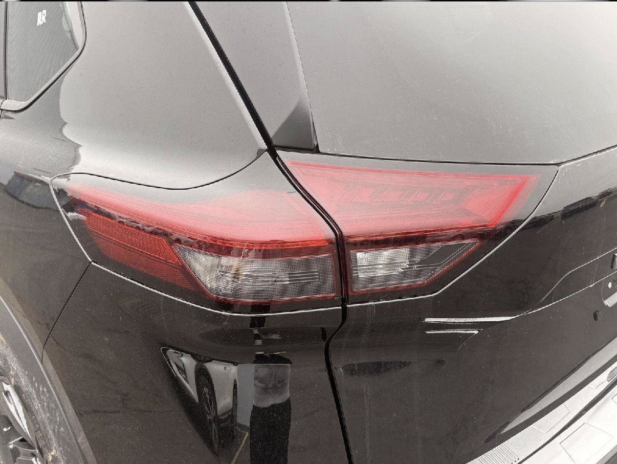 New 2026 Nissan Rogue SV FWD image 4