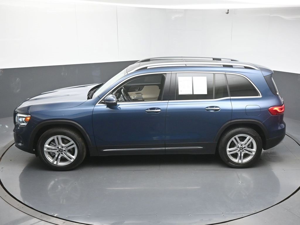 Used 2021 Mercedes-Benz GLB 250 w/ Premium Package image 44