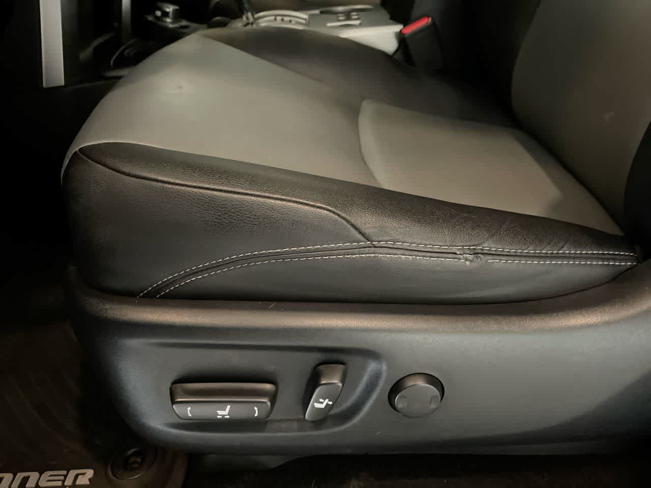 Used 2014 Toyota 4Runner SR5 Premium AWD/4WD image 12