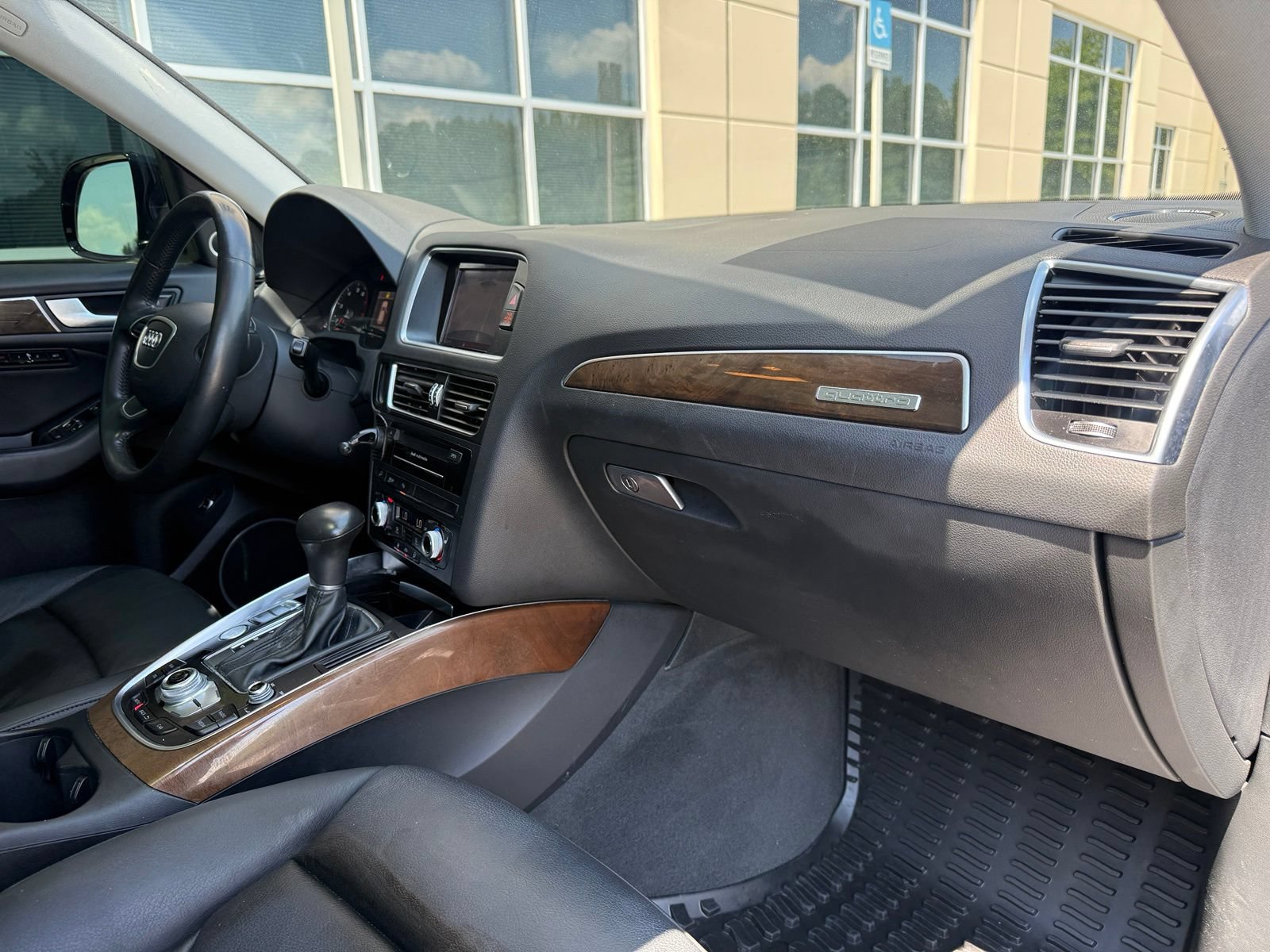 Used 2017 Audi Q5 2.0T Premium Plus w/ Technology Package AWD/4WD image 24