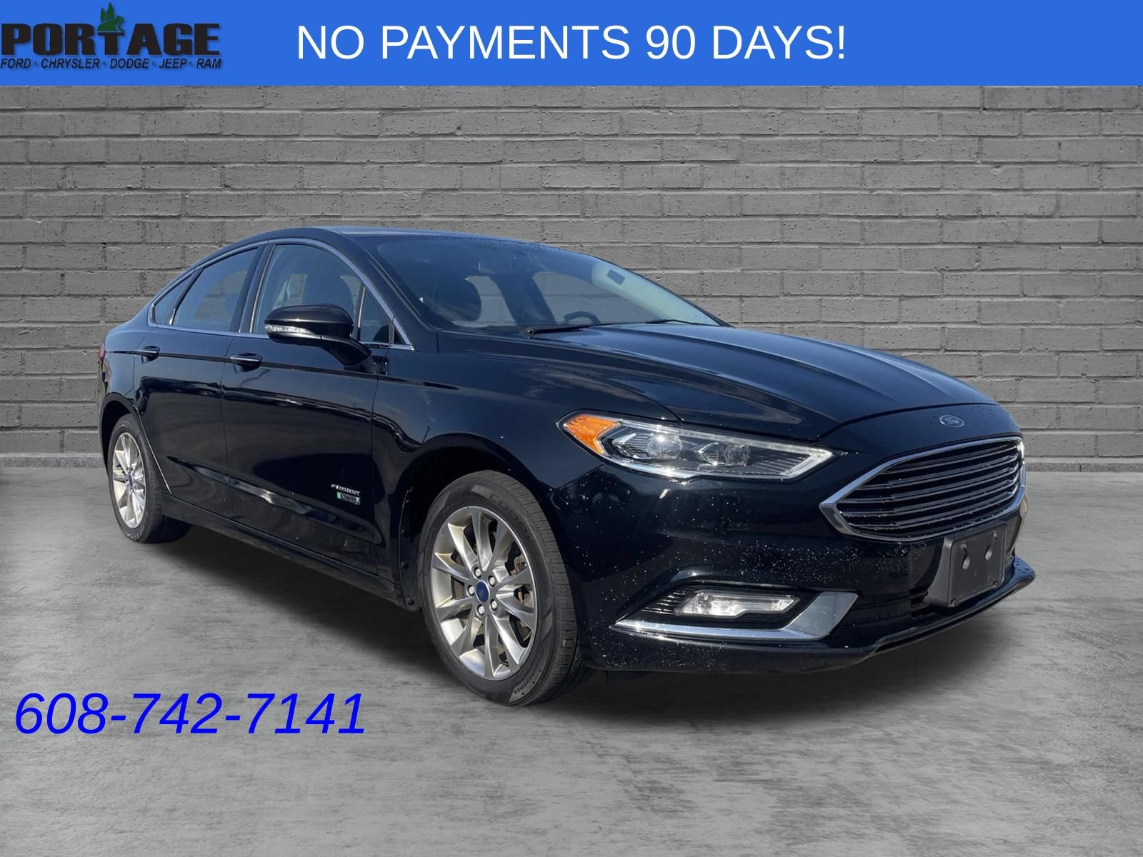 Used 2017 Ford Fusion Energi SE FWD image 1