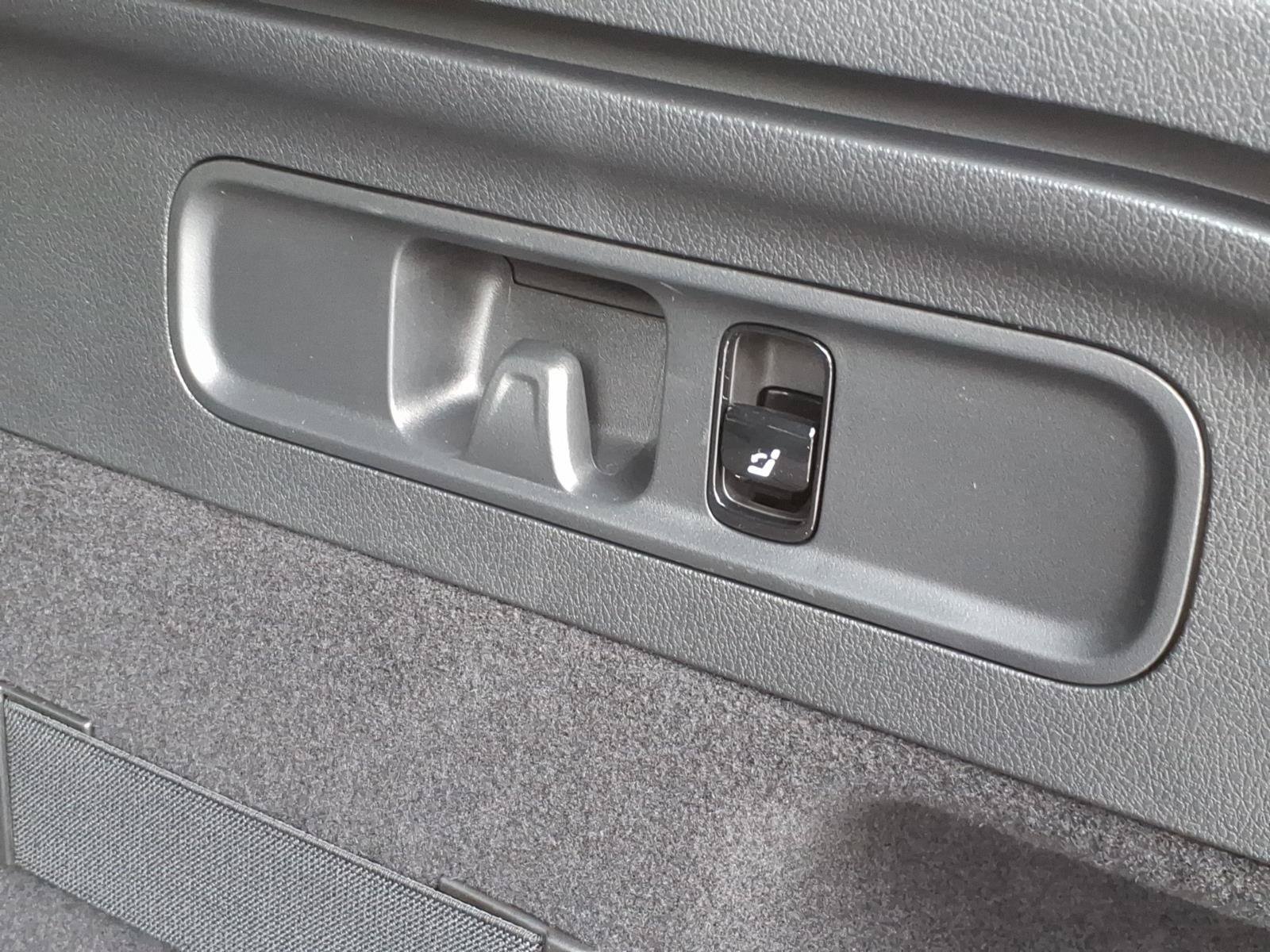 New 2026 Mercedes-Benz GLC 300 4MATIC image 33