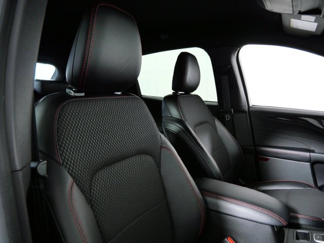 Certified 2023 Ford Escape ST-Line w/ Tech Pack #1 AWD/4WD image 11