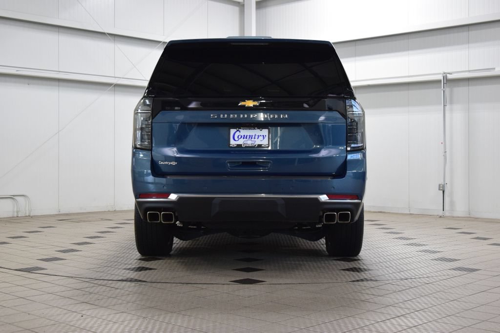 Used 2025 Chevrolet Suburban High Country AWD/4WD image 7