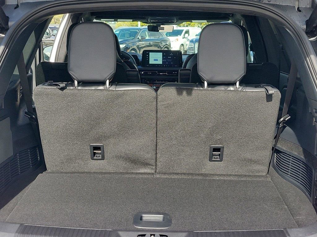 New 2025 Lincoln Aviator Black Label w/ Jet Appearance Package image 11