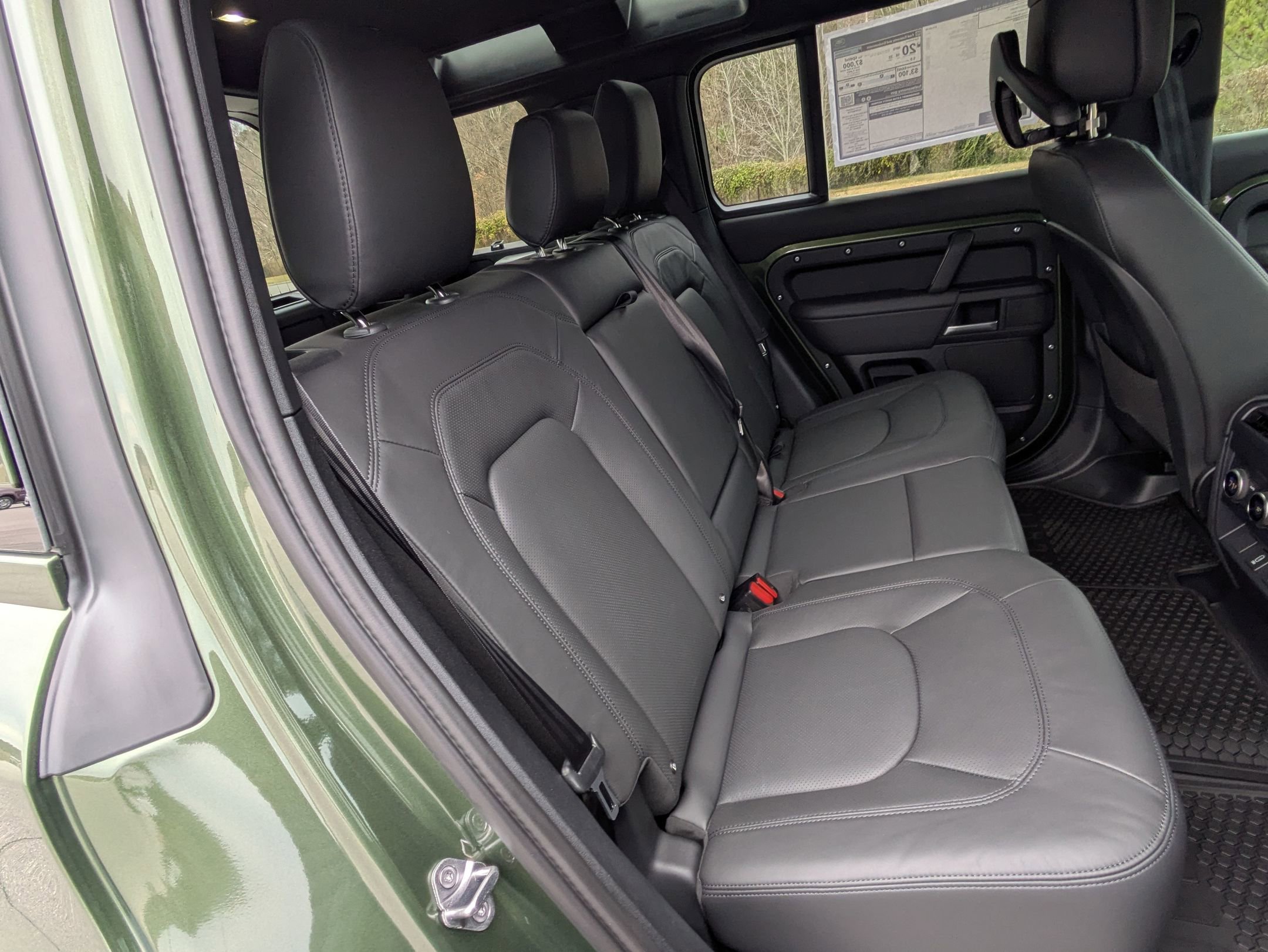 New 2026 Land Rover Defender 110 X-Dynamic SE image 29