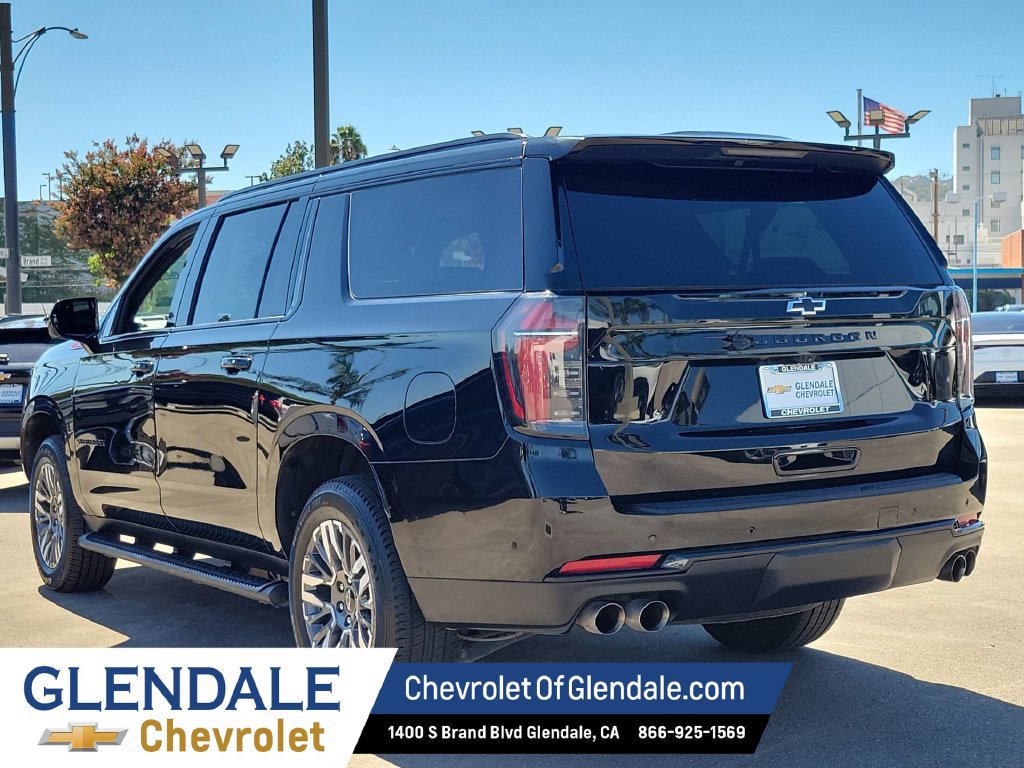 Used 2025 Chevrolet Suburban Z71 AWD/4WD image 13