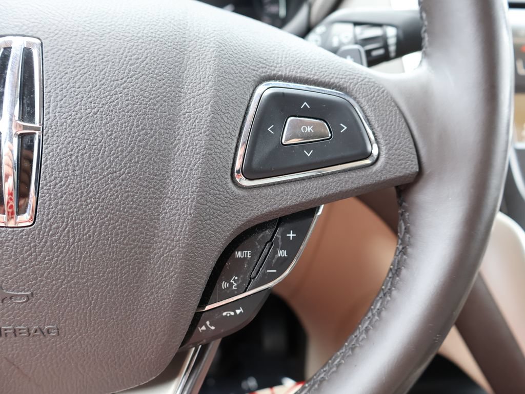 Used 2019 Lincoln MKC Select w/ Select Plus Package FWD image 27