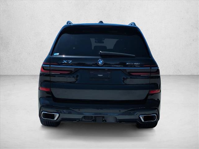 Used 2023 BMW X7 xDrive40i w/ M Sport Package AWD/4WD image 7