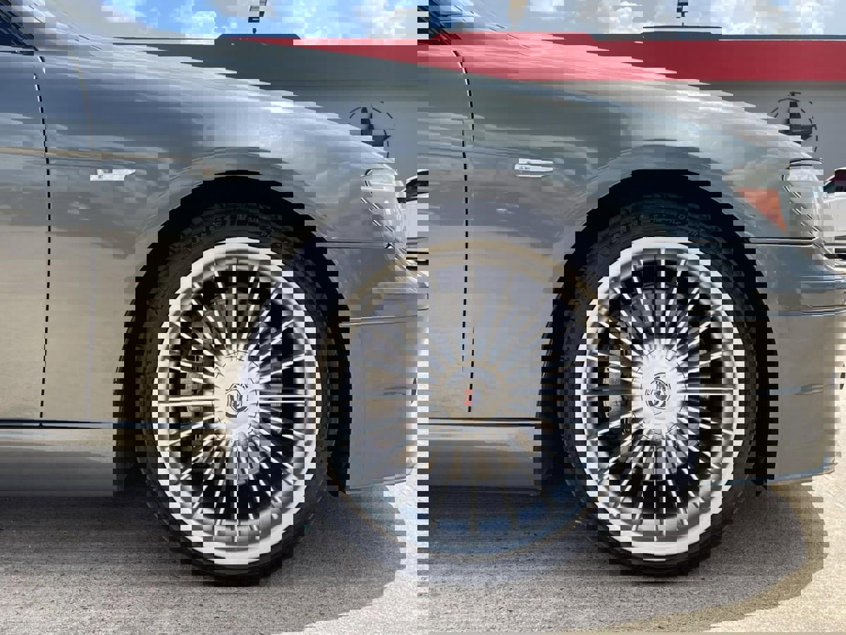 Used 2007 BMW 750i image 15