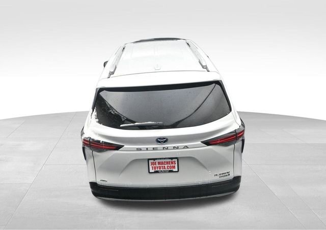 Used 2024 Toyota Sienna Platinum image 22