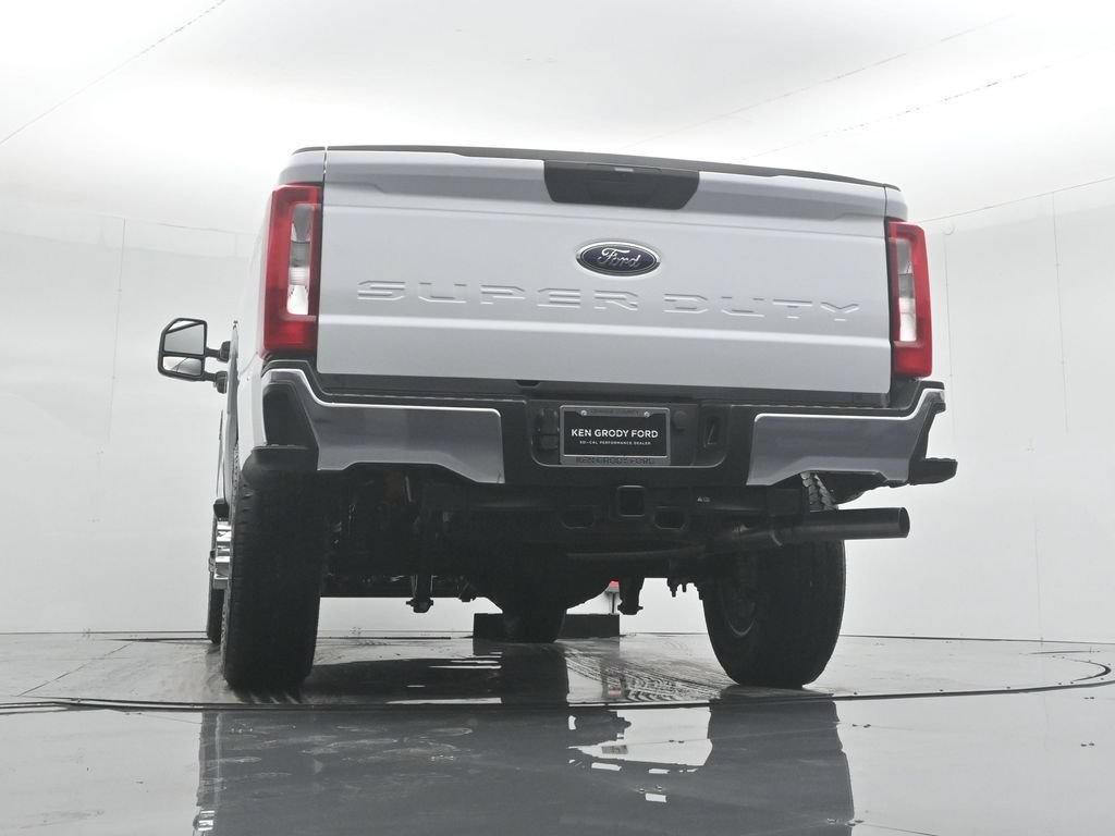 New 2026 Ford F250 XLT w/ FX4 Off-Road Package AWD/4WD image 53