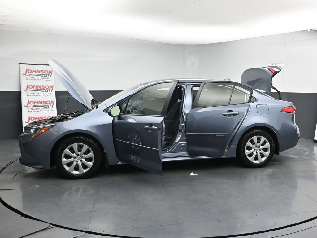Used 2023 Toyota Corolla LE image 43