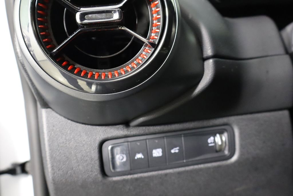 Used 2024 Chevrolet Equinox EV RS image 22