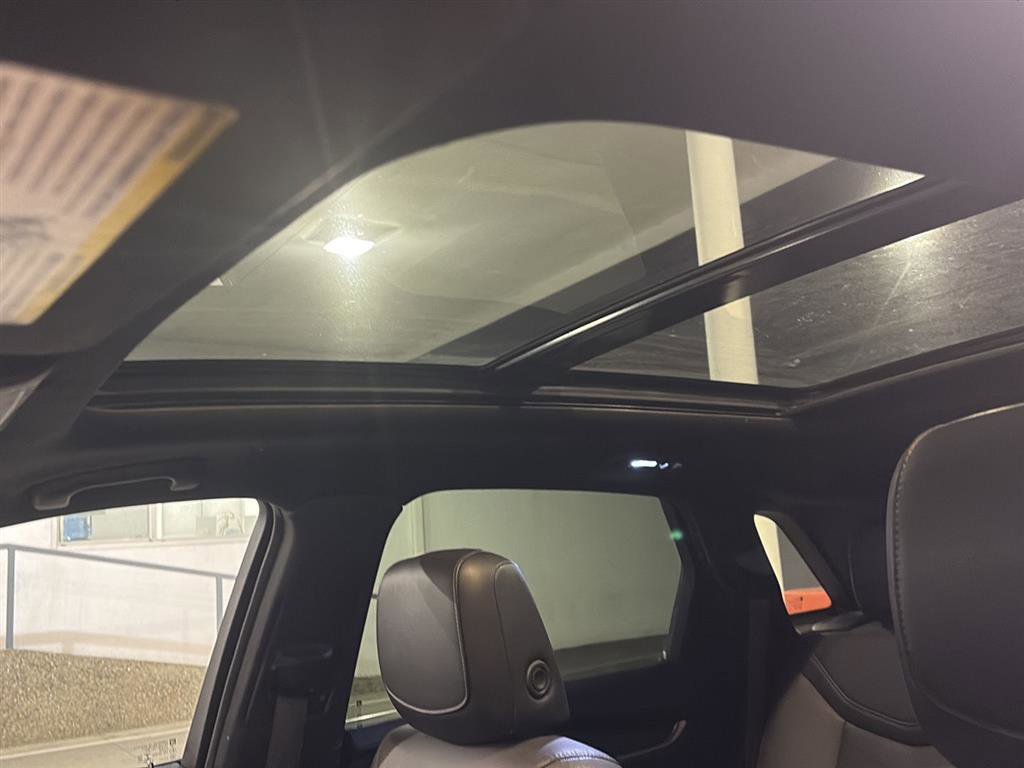 Used 2021 Cadillac XT5 Premium Luxury AWD/4WD image 13