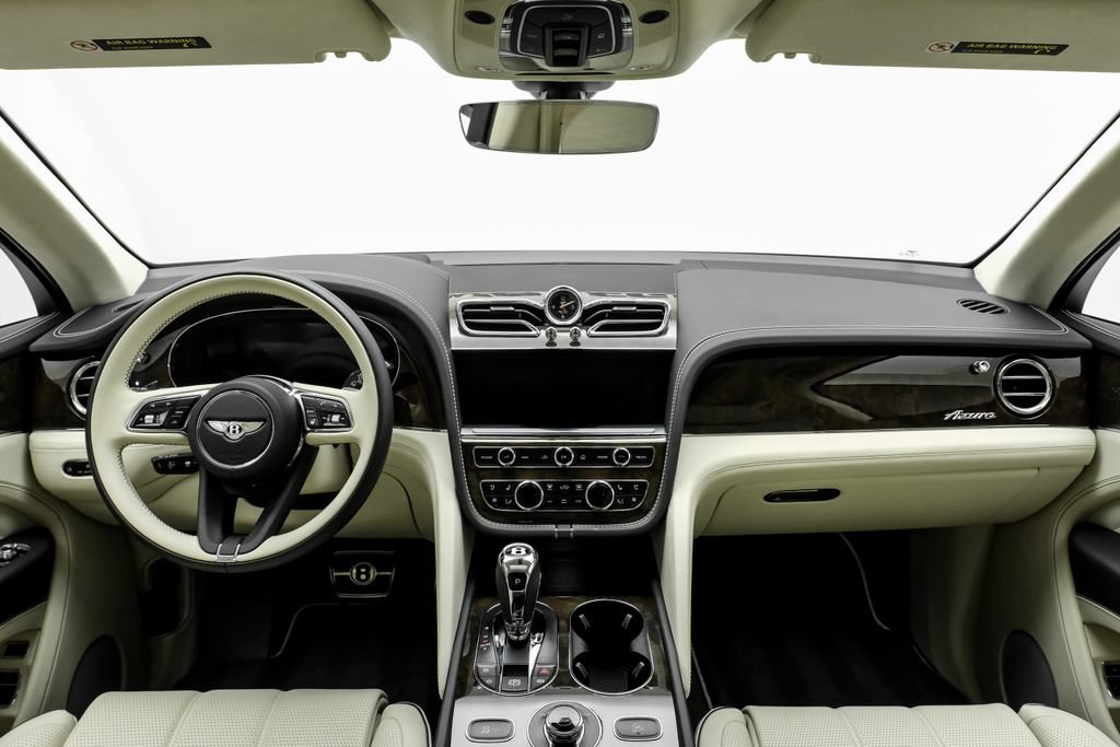 Used 2024 Bentley Bentayga AWD/4WD image 17
