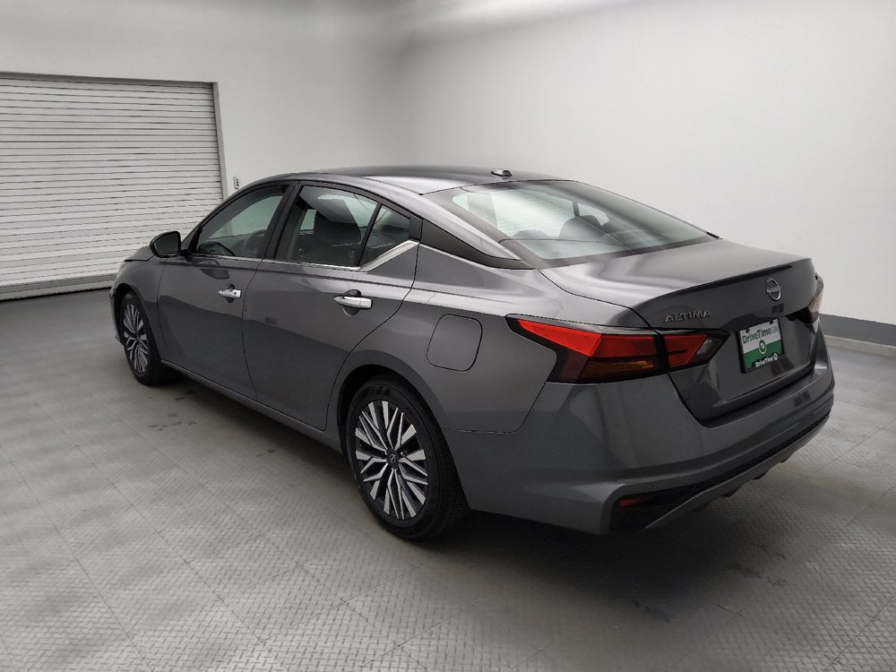 Used 2024 Nissan Altima 2.5 SV image 5