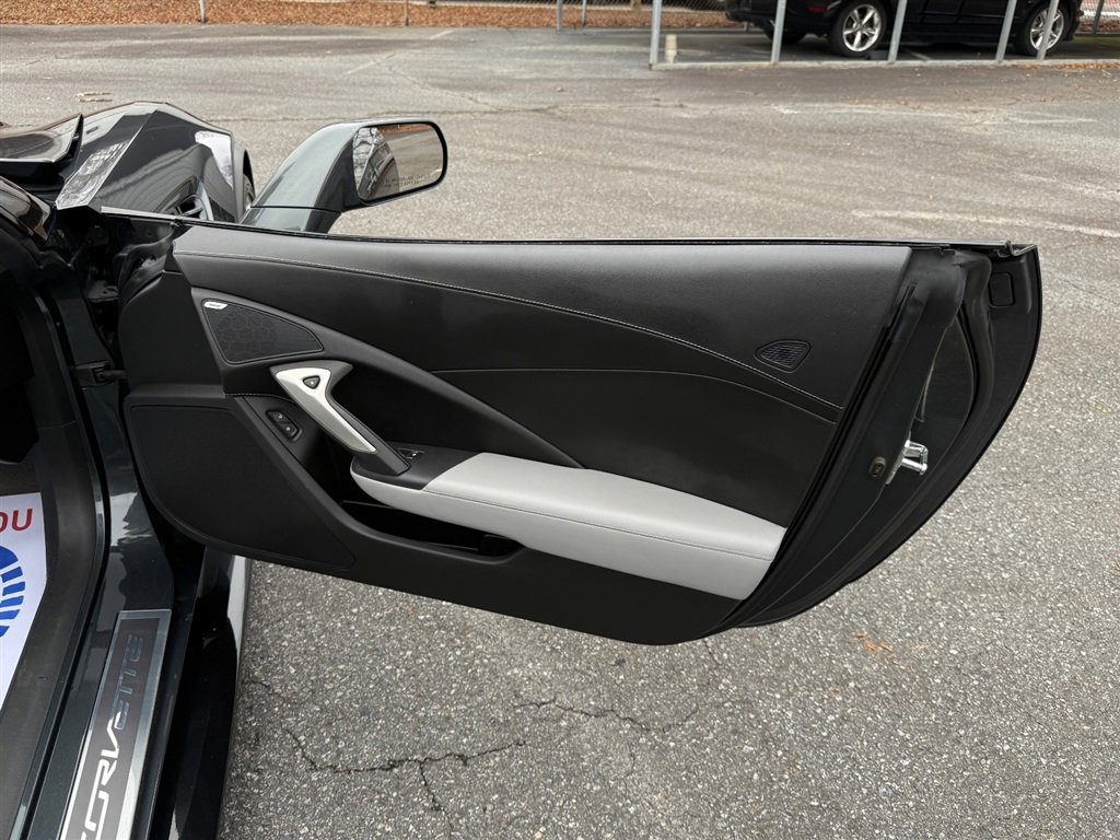 Used 2018 Chevrolet Corvette Z06 RWD image 68