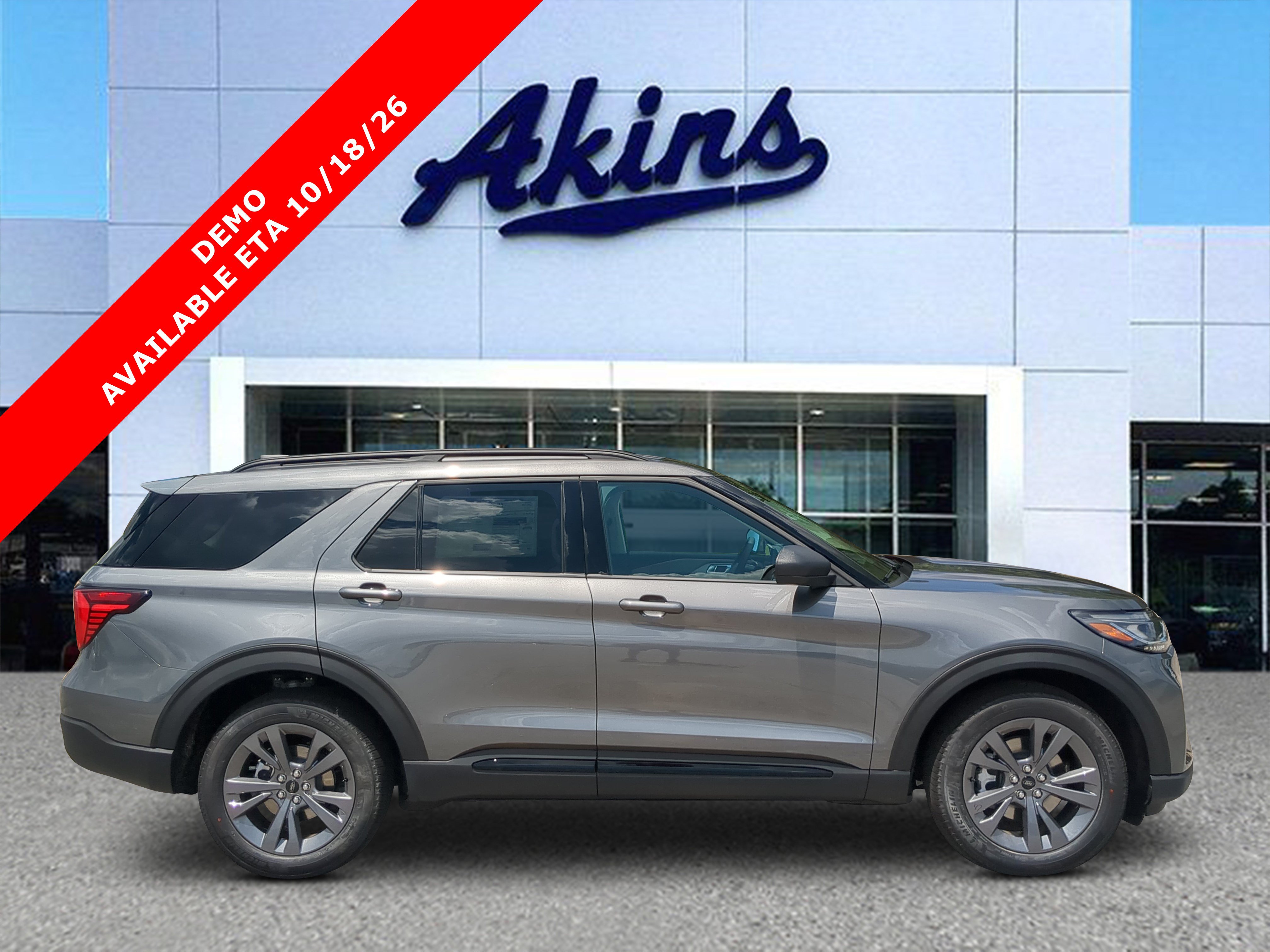 New 2026 Ford Explorer Active w/ Active Comfort Package AWD/4WD image 1
