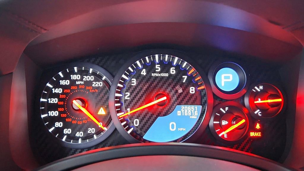 Used 2024 Nissan GT-R Premium w/ Premium Interior Package image 21