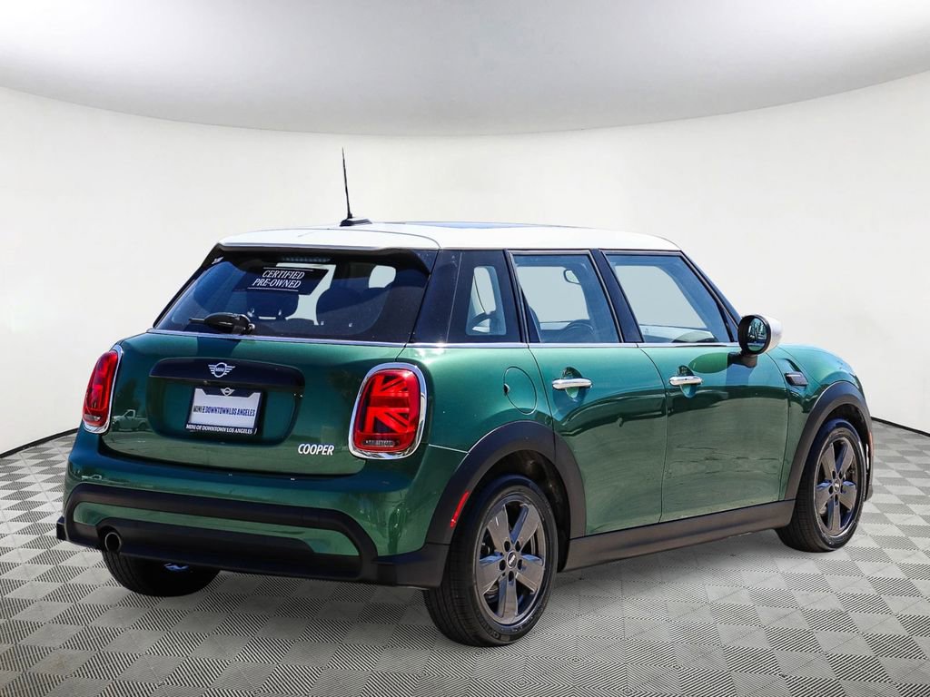 Used 2023 MINI Cooper 4-Door Hardtop FWD image 8
