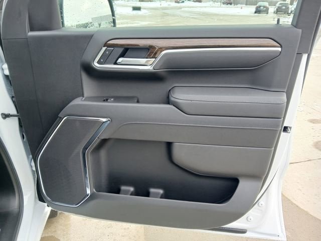 New 2026 GMC Sierra 1500 SLE w/ Preferred Package AWD/4WD image 16