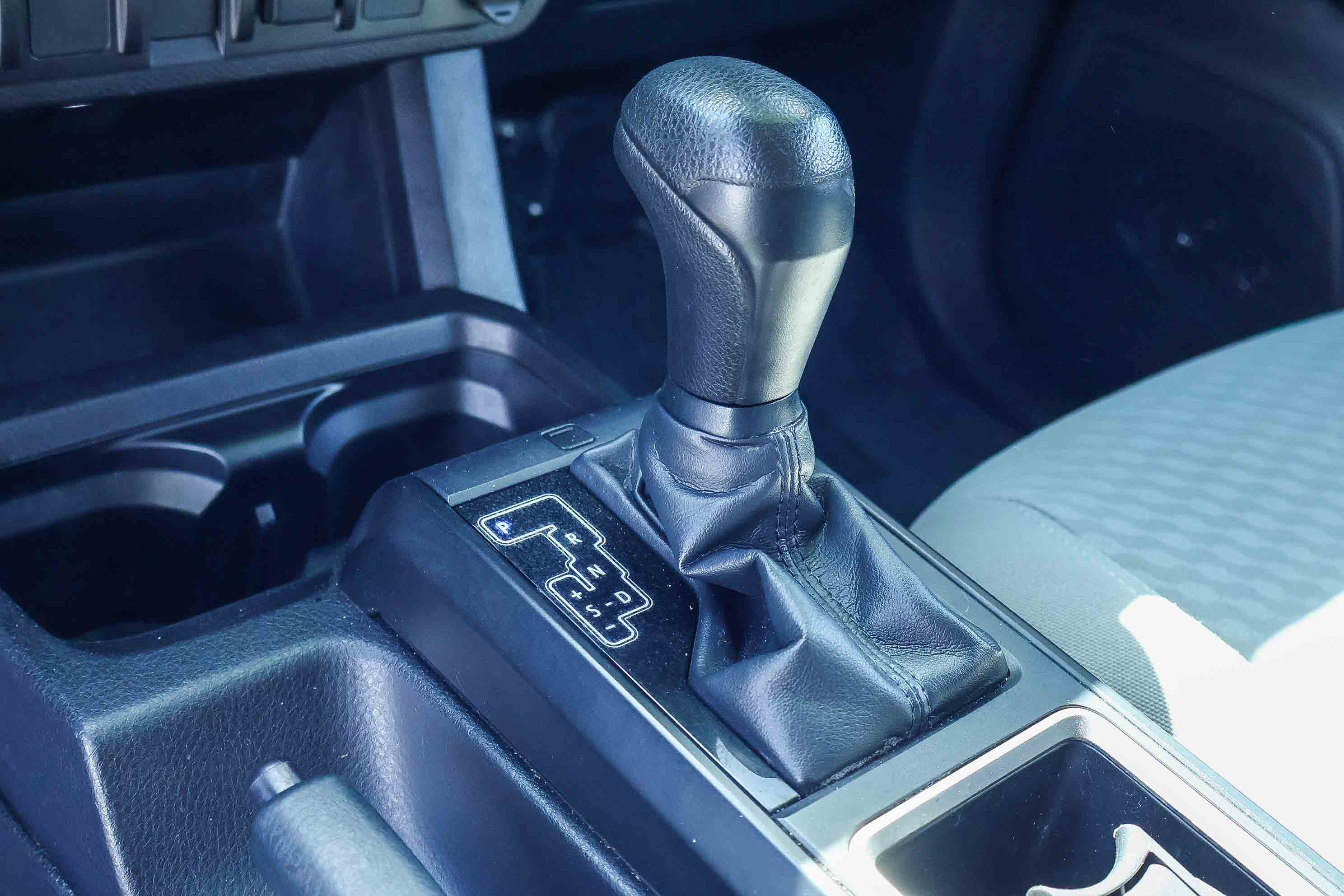 Used 2020 Toyota Tacoma SR RWD image 8