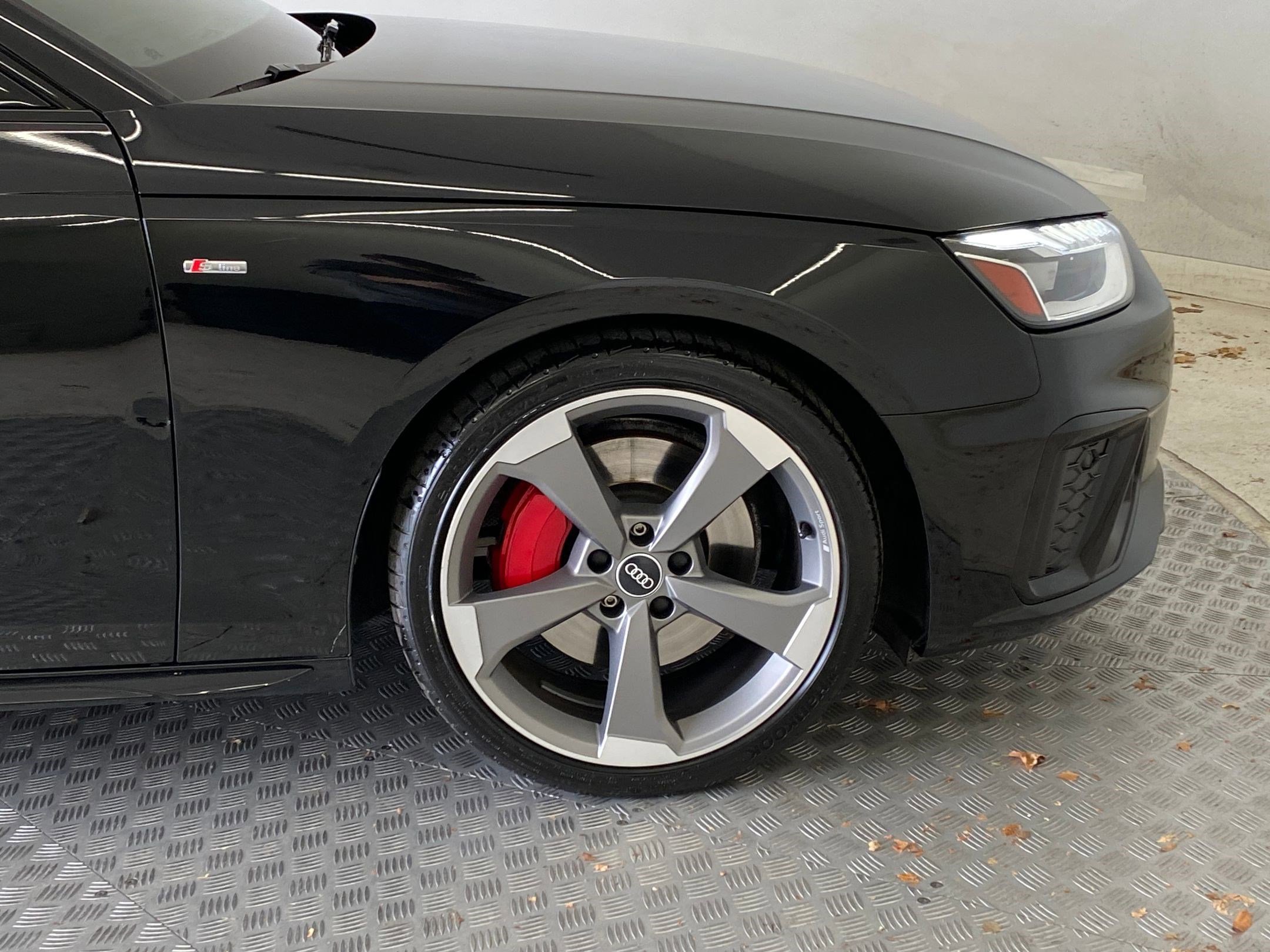 Used 2023 Audi A4 2.0T Premium Plus w/ Premium Plus Package image 10