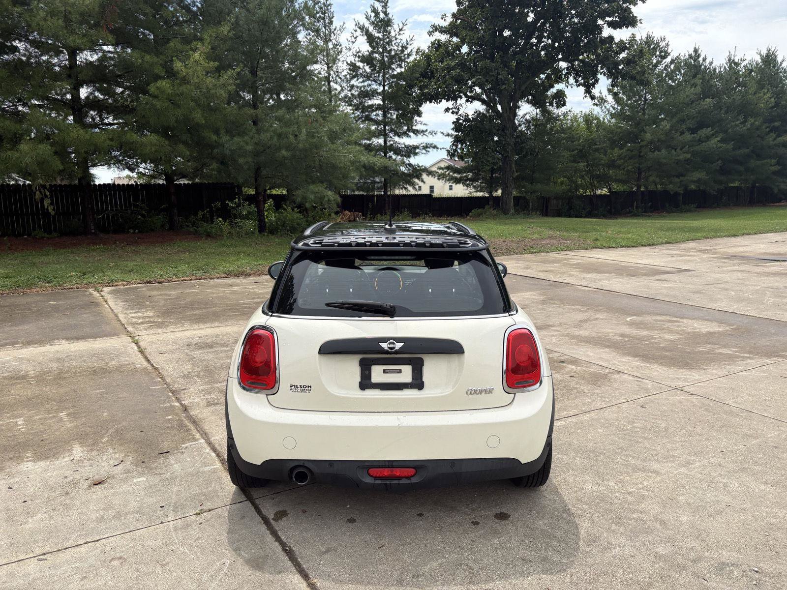 Used 2017 MINI Cooper 2-Door Hardtop FWD image 16