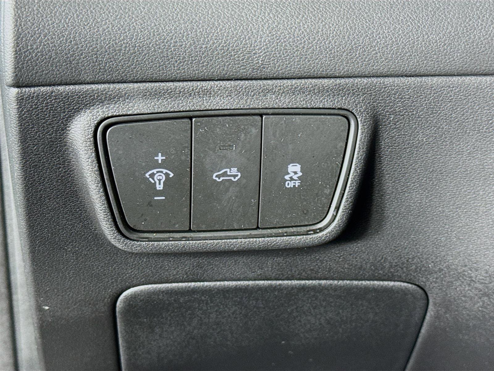 Certified 2024 Hyundai Santa Cruz Night image 10