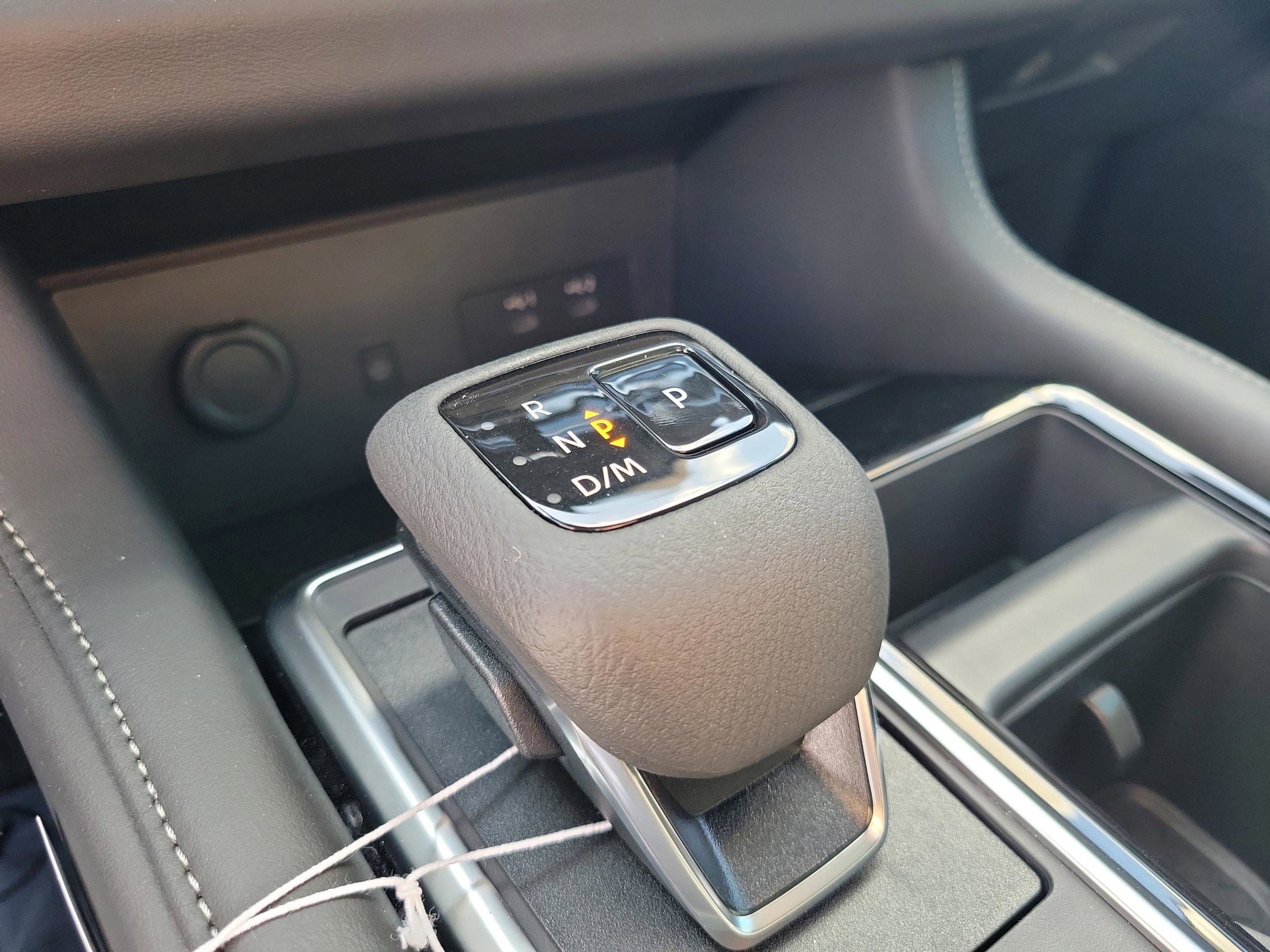 New 2026 Nissan Pathfinder SL image 30